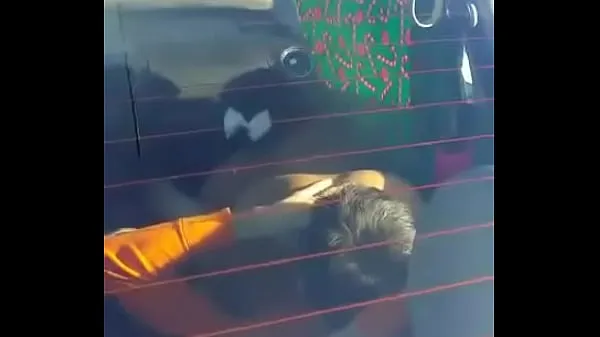 Velká Couple caught doing 69 in car energetická videa