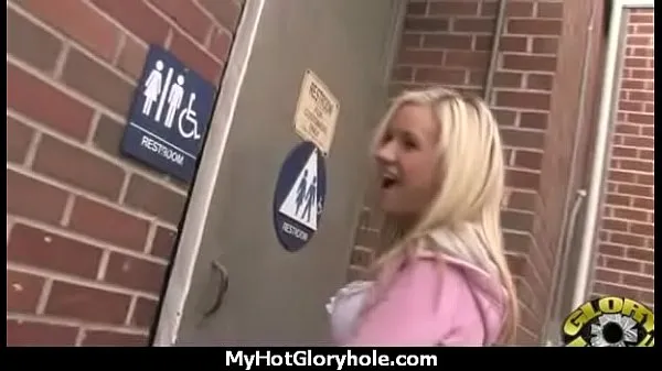 Store Ebony Slut Fucks A White Gloryhole Cock In Her First Interracial Scene 10 energivideoer