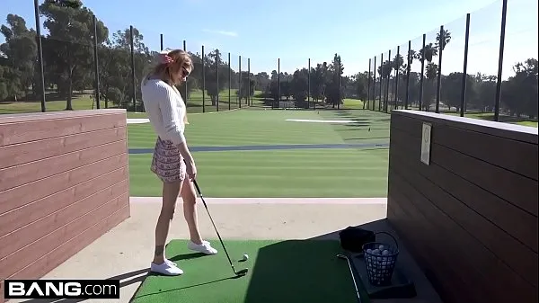 Big Nadya Nabakova puts her pussy on display at the golf course energy Videos