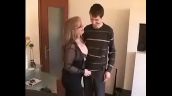 Nagy step Mom shows aunt what my cock is capable of energiájú videók