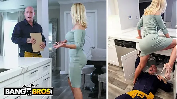 Big BANGBROS - Nikki Benz Gets Her Pipes Fixed By Plumber Derrick Pierce energy Videos