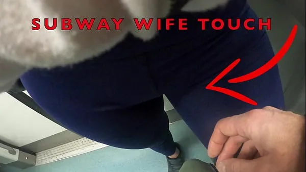 Nagy My Wife Let Older Unknown Man to Touch her Pussy Lips Over her Spandex Leggings in Subway energiájú videók