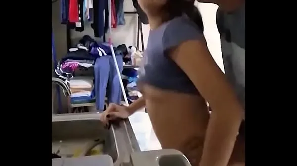 बड़े Cute amateur Mexican girl is fucked while doing the dishes ऊर्जा वीडियो