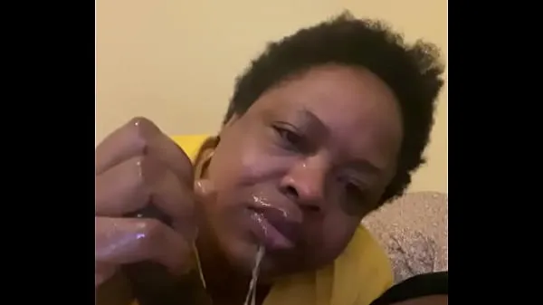 Mature ebony bbw gets throat fucked by Gansgta BBC Video tenaga besar