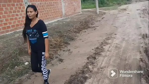 Video về năng lượng Morrita de 19 años pillada en la calle me entrega su culito aprieto por un celular eyaculación en su carita (amateur milf lớn