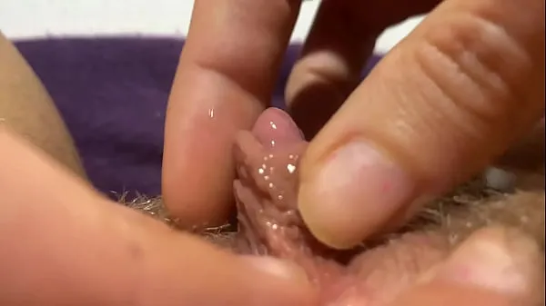 Video về năng lượng huge clit jerking orgasm extreme closeup lớn