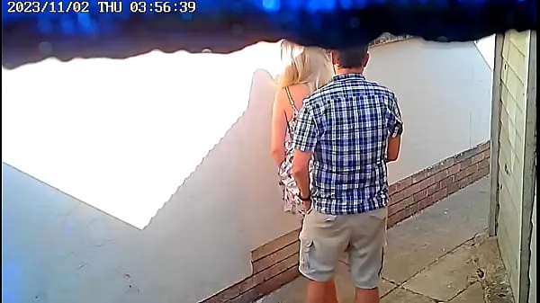 مقاطع فيديو Daring couple caught fucking in public on cctv camera كبيرة عن الطاقة